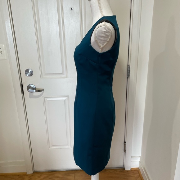 T Tahari Sheath Dress - Picture 3 of 10